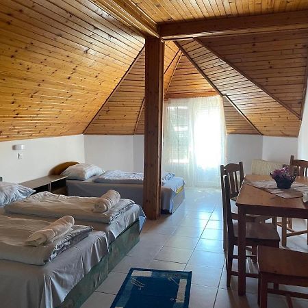 Lelle Centrum Vendeghaz Balatonlelle Ngoại thất bức ảnh
