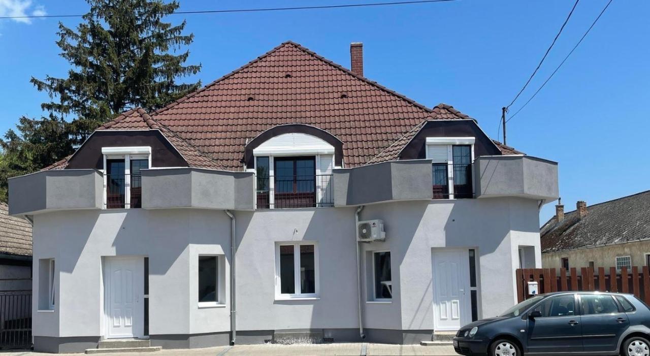 Lelle Centrum Vendeghaz Balatonlelle Ngoại thất bức ảnh
